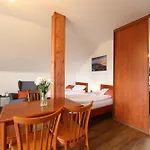 Upati Jestedu - Hotel apartamentowy Liberec