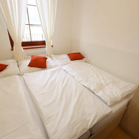 Upati Jestedu - 3* ليبيريتش
